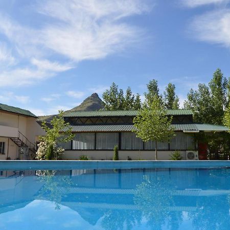Crossway Camping Yeghegnadzor ภายนอก รูปภาพ